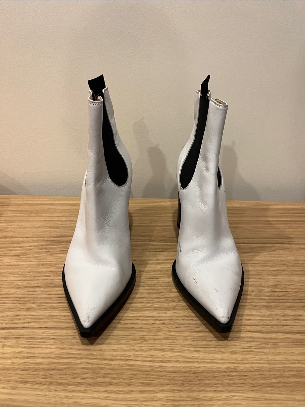 White Leather Pointed-Toe Chelsea Block Heel Boots - Picture 2 of 8